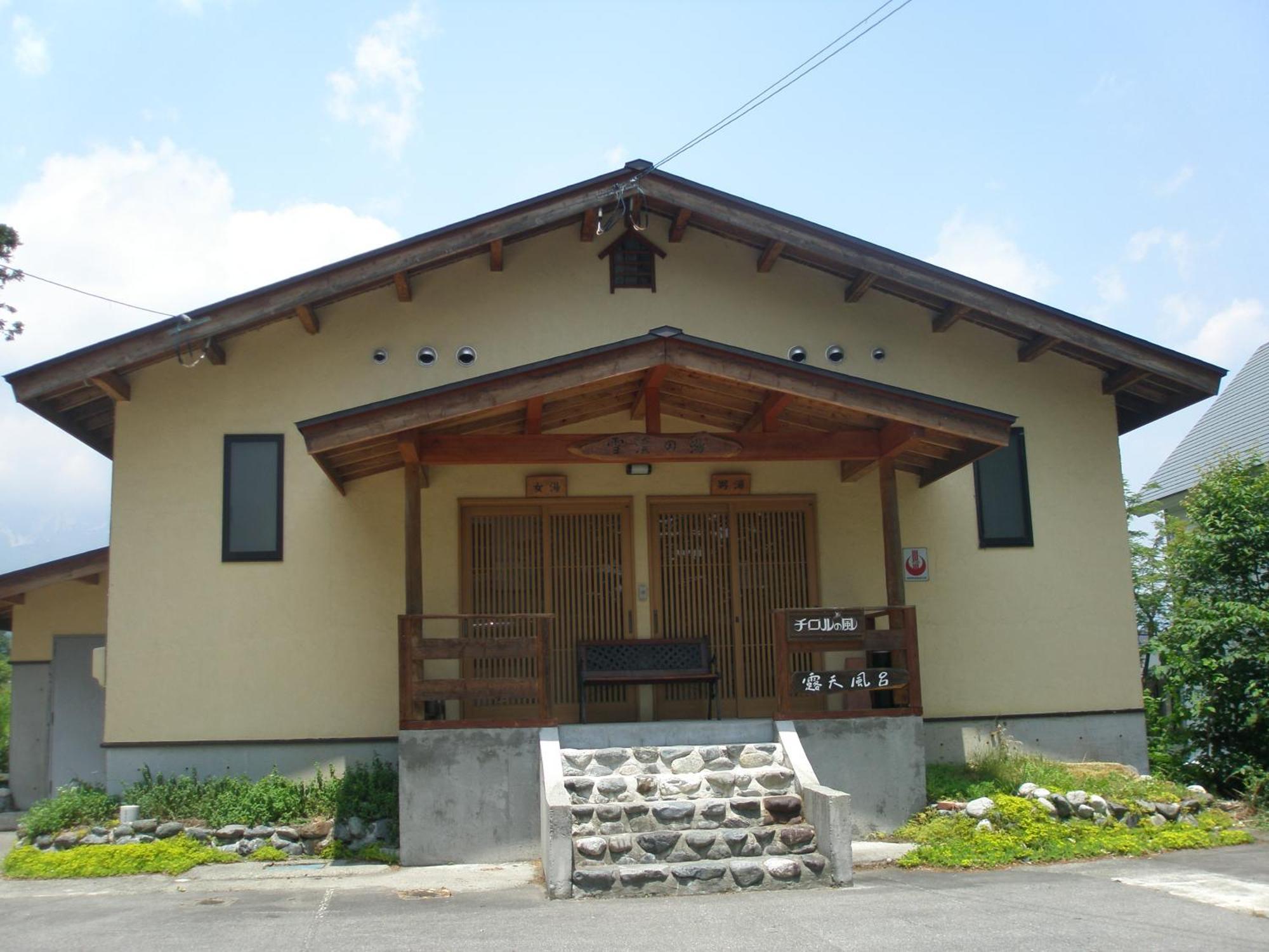 Alpine Wind Bed & Breakfast Хакуба Екстериор снимка